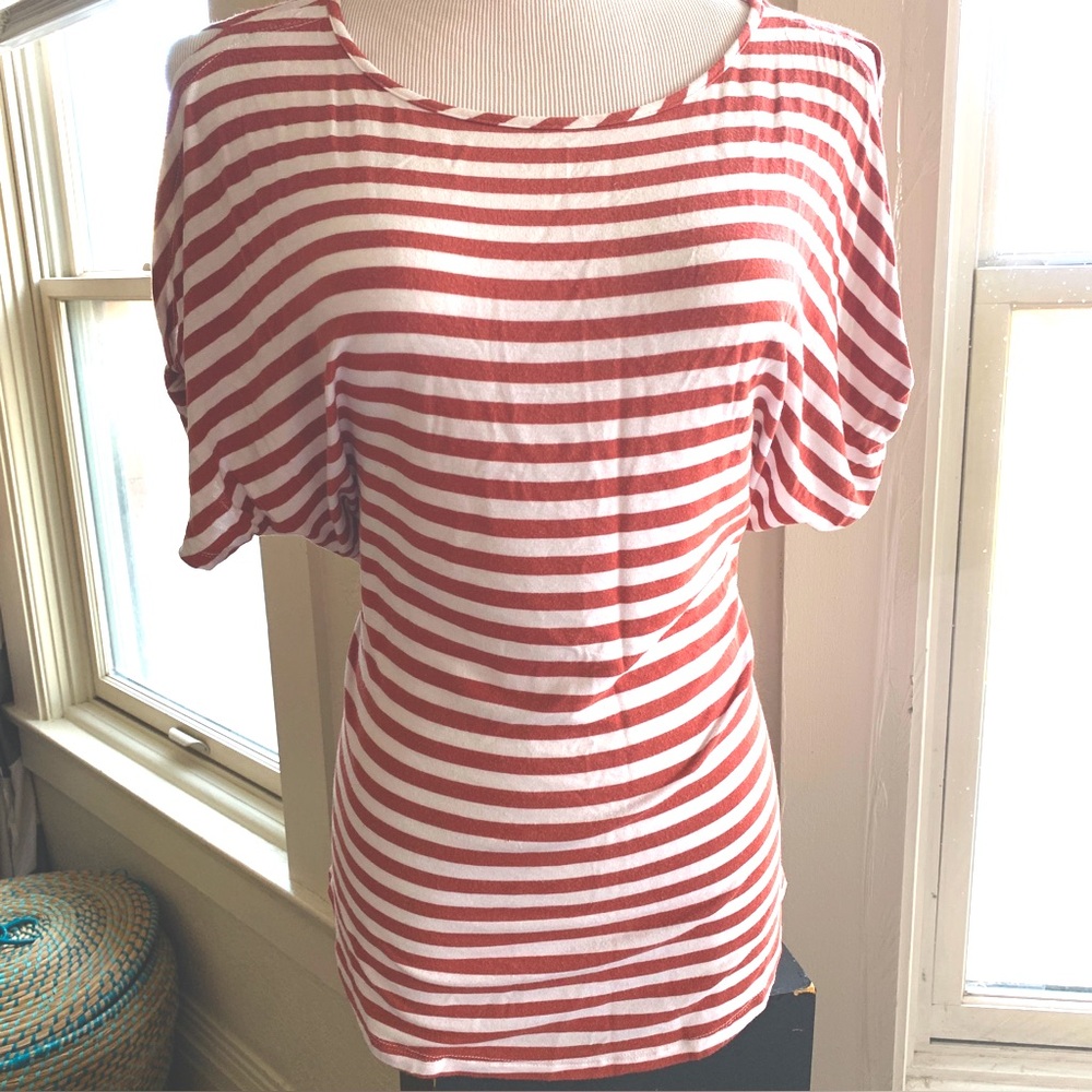 Burnt orange and White striped Open Sleeve Crew neck tee Sz S 3/$15